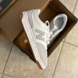 NIB New Balance White and Grey Sneakers